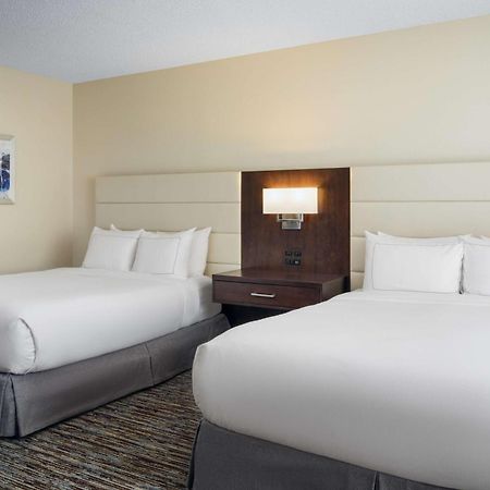 Doubletree By Hilton Greensboro Kültér fotó