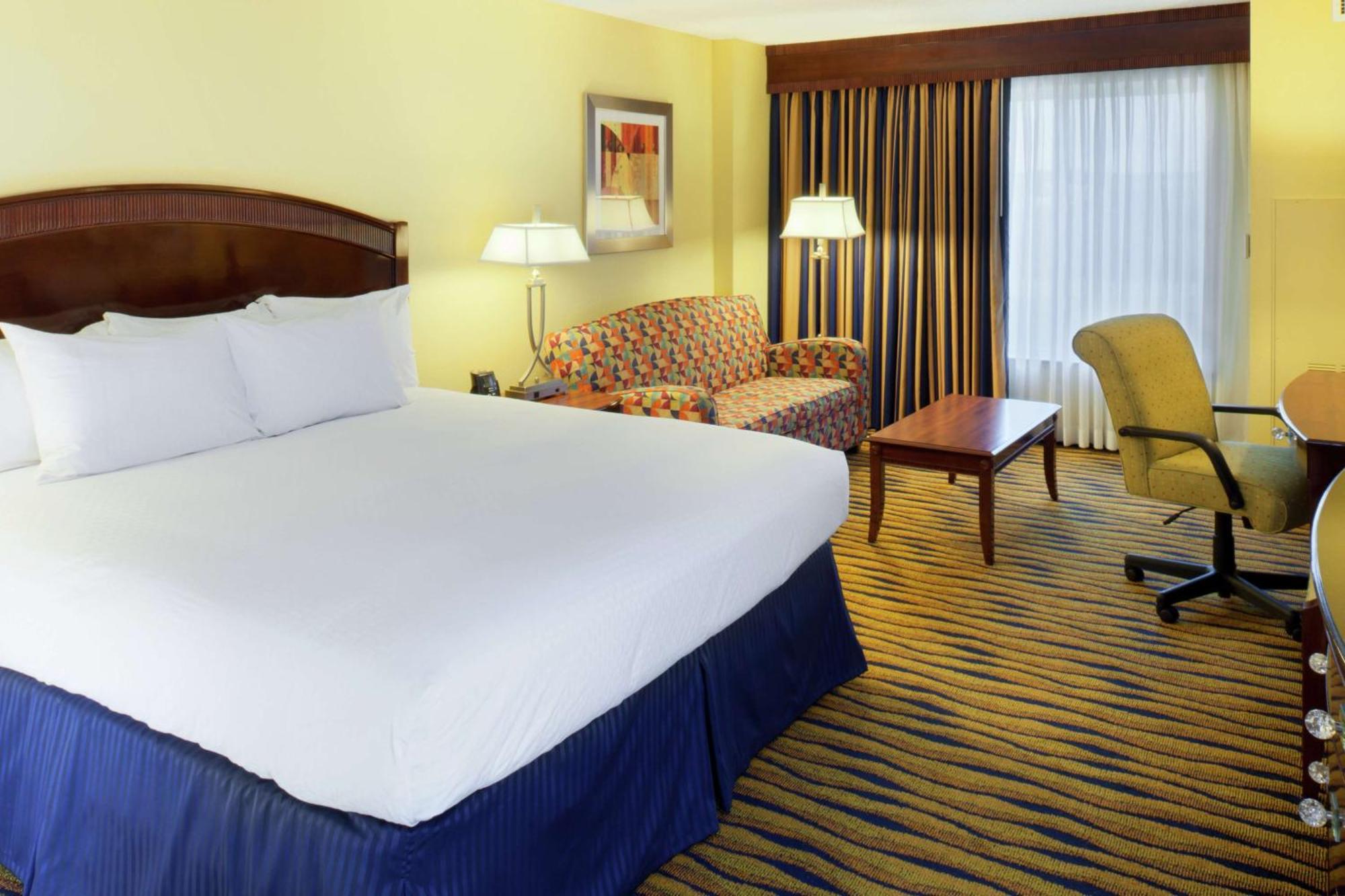Doubletree By Hilton Greensboro Kültér fotó