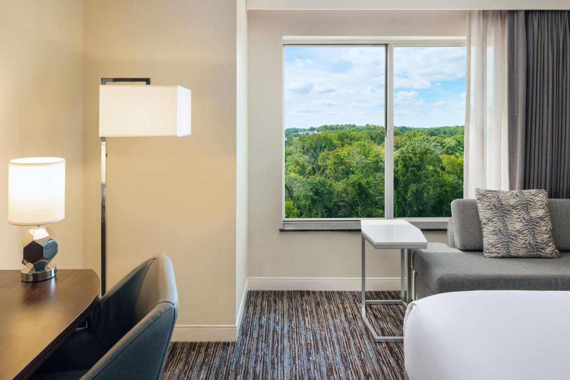 Doubletree By Hilton Greensboro Kültér fotó