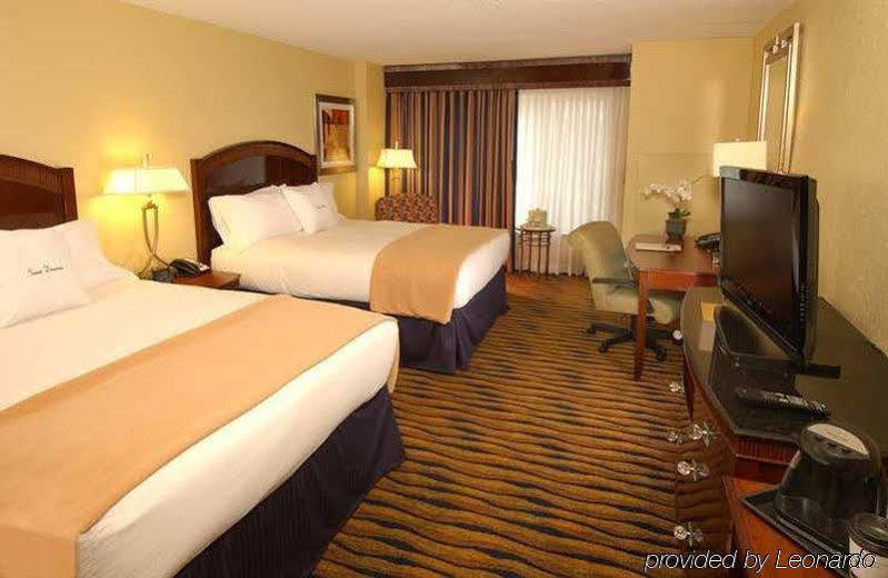 Doubletree By Hilton Greensboro Kültér fotó